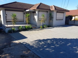 View profile: 3 bedrooms and Pet Friendly Home