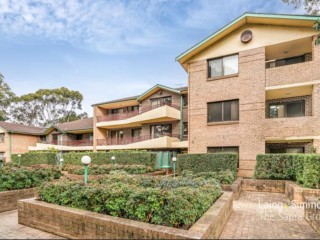View profile: Ten Minutes Walk to Station!