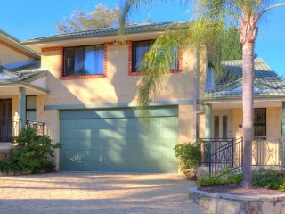 View profile: 3 Bedroom! Double Garage! Water Included! Plus Pool!