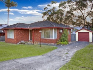 View profile: Quiet Cul-de-sac- Renovated throughout!