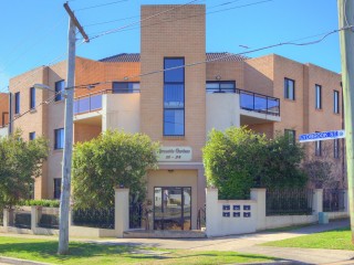 View profile: 2 Bedrooms! 2 Bathrooms! Walk to Station!