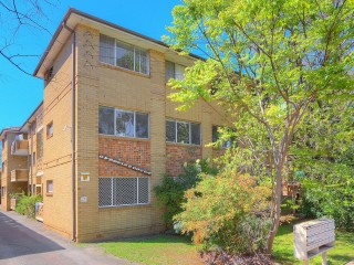 View profile: Short Stroll to All Amenities