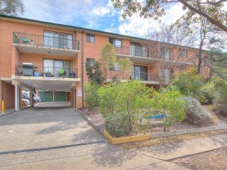 View profile: 10 Minutes Walk to Railway Station!