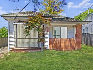 View profile: Prime Location 5 Minutes Walk to Station & Westmead Hospitals