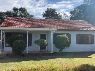 View profile: Spotless Four Bedrooms! Walk to Station & School