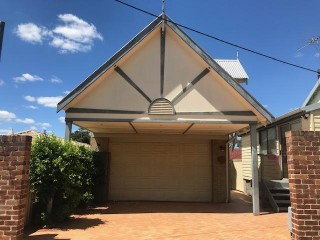 View profile: Very large granny flat above garage