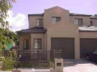 View profile: 4 Bedrooms, 2 Bathroom & Gas Cooking!