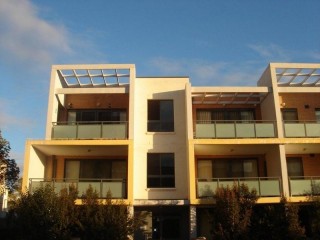 View profile: Amazing Location and Minutes Walk to Station