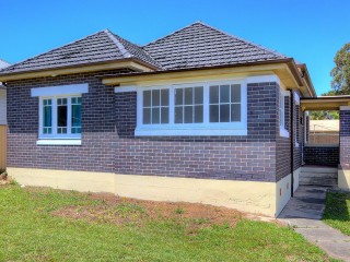 View profile: Brand New Air Conditioner & Polished Floorboards Throughout