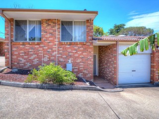 View profile: Split-Level Villa- 2 Bathrooms!