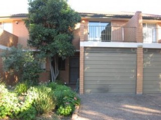 View profile: Renovated 3 bedroom Townhouse!!