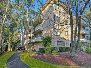 View profile: 3 Air Conditioners and a Convenient Location!