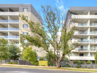 View profile: Two Bedroom Modern Apartment Close to Everything!