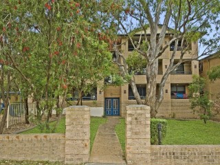 View profile: Perfect Location!!