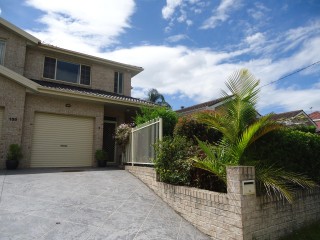 View profile: Spacious 4 Bedroom with Ducted Air Conditioning