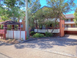 View profile: Great Unit, Close to Station!