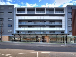 View profile: Two Minutes Walk to Station & Shopping Centre!