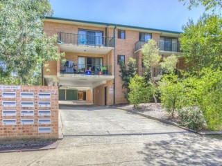 View profile: 5 Minutes’ walk to Railway Station