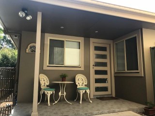 View profile: Granny Flat in Lovely Leafy Street!