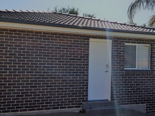 View profile: Quiet Neighbourhood! Air Conditioned! Water Included!