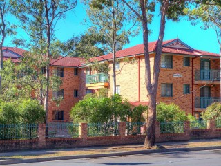 View profile: Outstanding Location - 2 Minutes Walk to Station