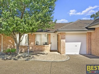 View profile: 3 Bedrooms Only 700 Metres to Station!