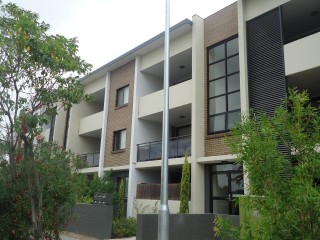 View profile: Conveniently Located 2 Bedroom Unit.
