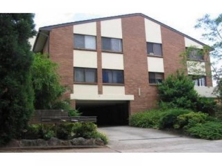 View profile: Parramatta Park Views & Quiet Location 