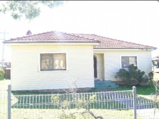 View profile: Convenient Location! 3 Bedrooms!!