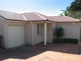 View profile: Short stroll to Girraween public and selective schools!!