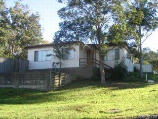View profile: 3 Bedroom house in Ultra Convenient Location
