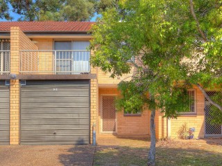 View profile: Three Bedroom Townhouse In Outstanding Location!