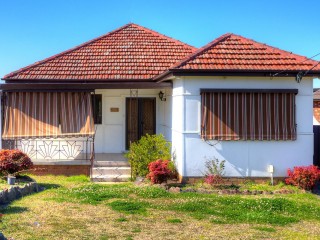 View profile: Large Family Home! Water Included!