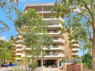 View profile: Minutes to Parramatta Westfields!