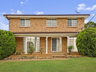 View profile: Huge Modern 5 Bedroom Home- Walk to Station!