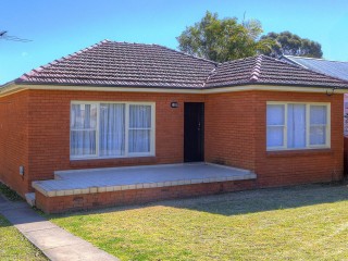 View profile: Renovated 3 Bedroom
