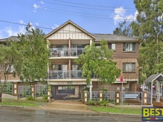 View profile: Massive 124sqm Modern Unit- Two Bathrooms