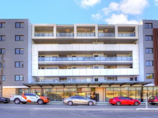 View profile: Just Like New- 2 Minute walk to station