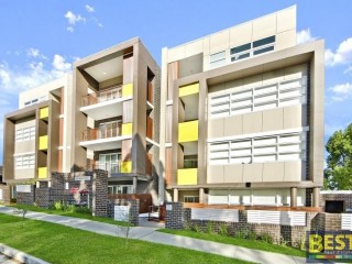 View profile: 2 Bathrooms! Gas Cooking! Close To Westfields