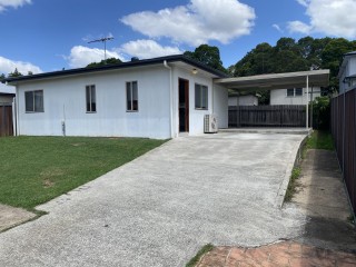View profile: Spacious Two Bedroom Flat with Air conditioning