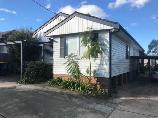 View profile: Massive 5 Bedroom House with 2 unique areas