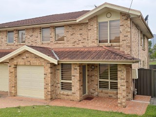 View profile: Newly Renovated 4 Bedroom Westmead Duplex