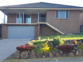 View profile: Great Location!! 3 Bedroom House with Air-Conditioning!!!