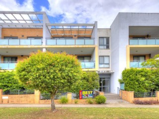 View profile: Walk to Westmead Hospital & Station!