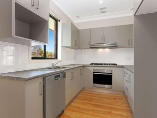 View profile: Outstanding Location- 5 Minutes to Station!