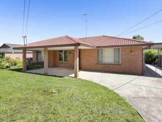 View profile: Best Streets in Area- Walk to Station & Air-Conditioned!