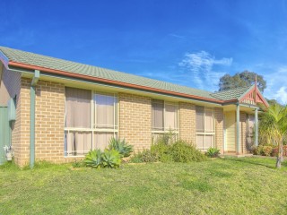 View profile: New on the Market! 4 Bedrooms!
